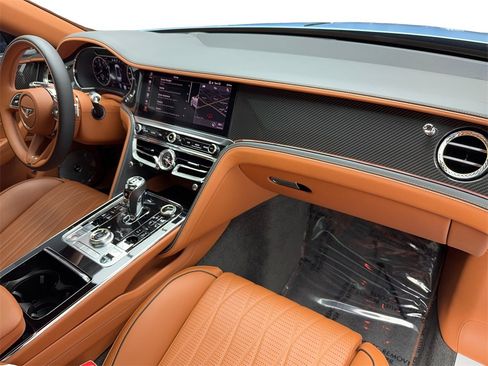 Used 2022 Bentley Flying Spur W12 image 53