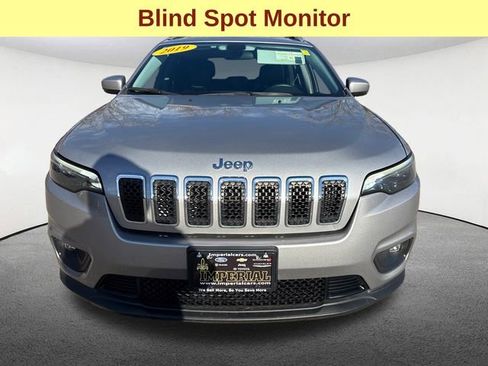 Used 2019 Jeep Cherokee Latitude Plus w/ Cold Weather Group image 4