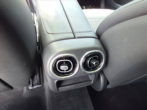 Certified 2026 Mercedes-Benz GLC 300 4MATIC image 17