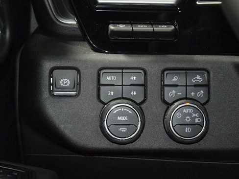 New 2026 Chevrolet Silverado 1500 LTZ w/ LTZ Premium Package AWD/4WD image 37