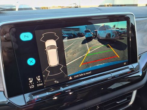 New 2026 Volkswagen Atlas SE image 14