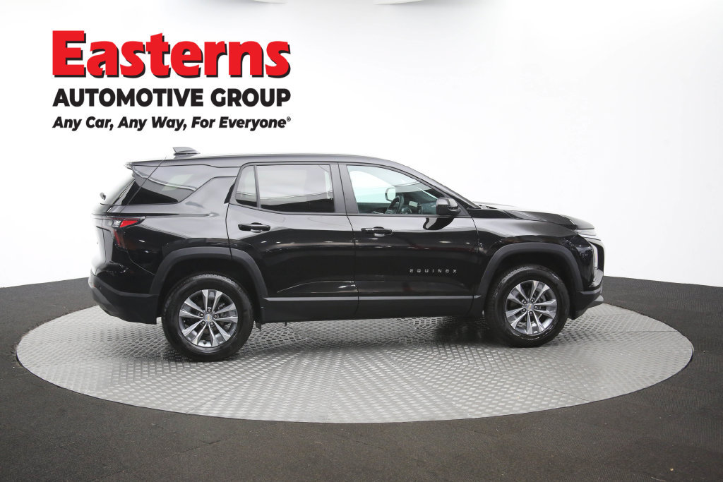 Used 2026 Chevrolet Equinox LT AWD/4WD image 42