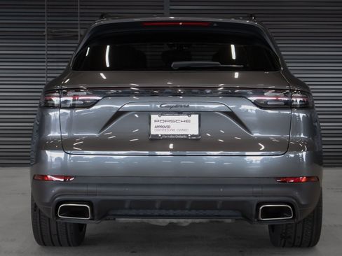 Certified 2023 Porsche Cayenne AWD/4WD image 9