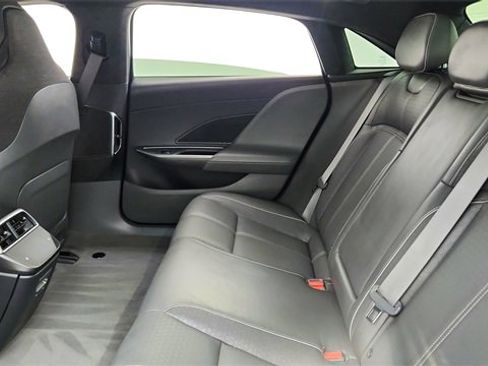 Used 2022 Lucid Air Grand Touring image 28