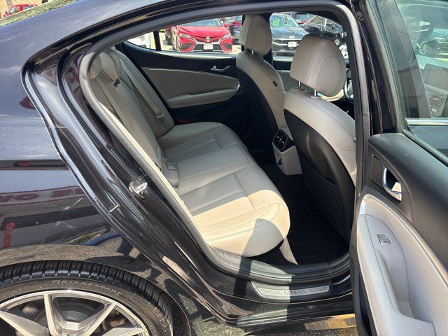 Used 2023 Genesis G70 2.0T RWD image 44