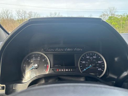 Used 2017 Ford F250 XLT w/ XLT Premium Package AWD/4WD image 34