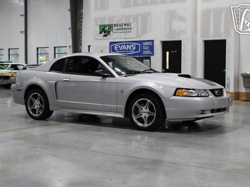 Used 1999 Ford Mustang GT image 26