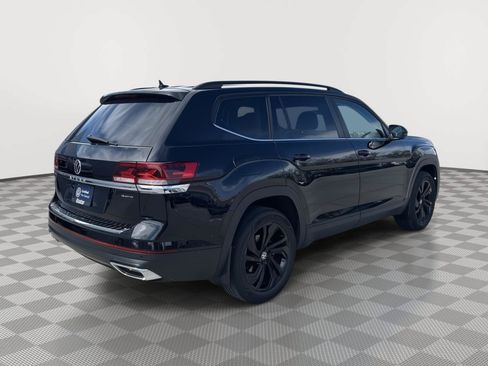 Certified 2023 Volkswagen Atlas SE w/ Black Wheel Package AWD/4WD image 12