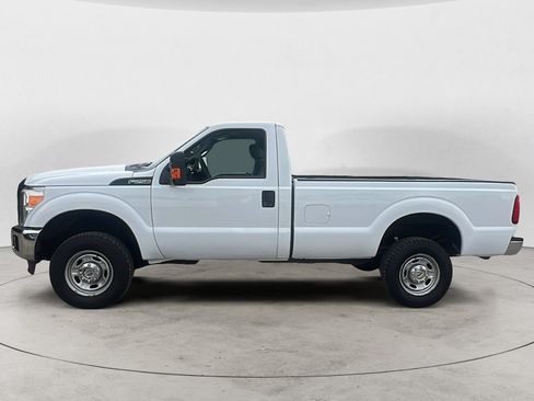 Used 2016 Ford F250 XL w/ Power Equipment Group AWD/4WD image 3