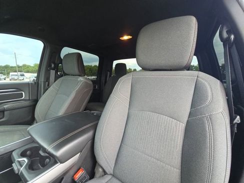 Used 2024 RAM 2500 Big Horn w/ Night Edition AWD/4WD image 24