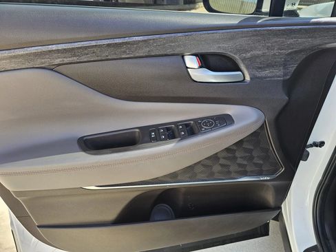 Used 2019 Hyundai Santa Fe Limited AWD/4WD image 9