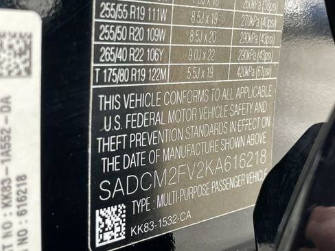 Used 2019 Jaguar F-PACE S image 40