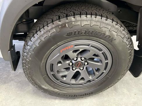 Used 2026 Nissan Frontier Pro-X w/ Pro-X Convenience Package RWD image 9