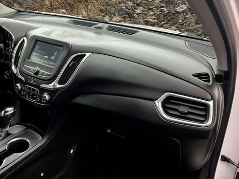 Used 2018 Chevrolet Equinox LT image 15