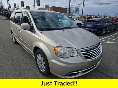 Used 2014 Chrysler Town & Country Touring w/ Driver Convenience Group