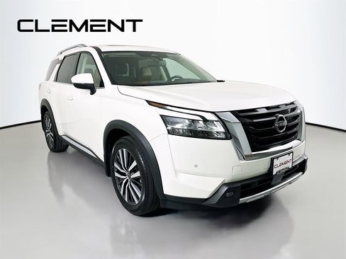 Used 2022 Nissan Pathfinder Platinum w/ Cargo Package AWD/4WD image 5