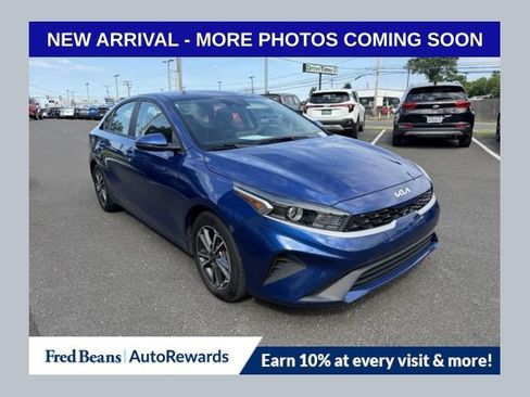 Used 2023 Kia Forte LXS w/ LXS Technology Package FWD image 1