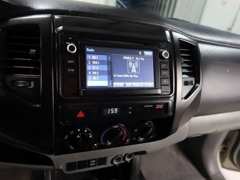 Used 2014 Toyota Tacoma 2WD Regular Cab image 20
