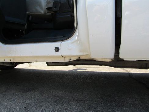 Used 2014 Ford F250 XL w/ Power Equipment Group image 8