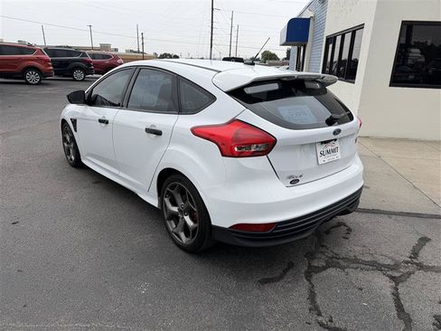 Used 2017 Ford Focus ST FWD image 5