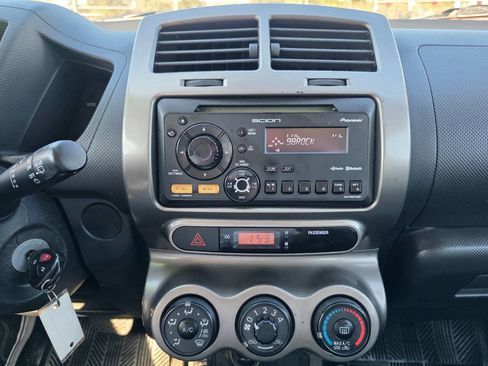 Used 2012 Scion xD Base 4dr Hatchback 4A image 17