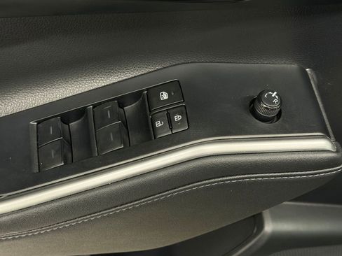 Used 2023 Toyota Highlander XSE AWD/4WD image 21