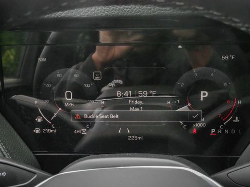 Used 2026 GMC Yukon Denali w/ Sun & Power Step Package AWD/4WD image 18