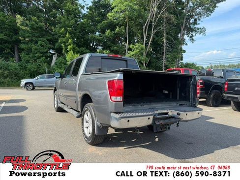 Used 2014 Nissan Titan SV w/ SV Value Truck Package AWD/4WD image 7