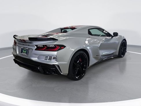 Used 2026 Chevrolet Corvette E-Ray AWD/4WD image 3