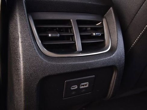 Used 2025 Chevrolet Blazer LT image 21