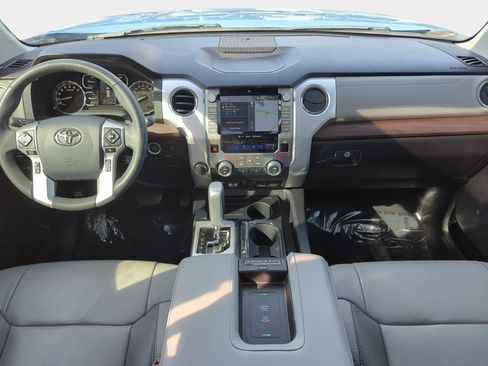 Used 2020 Toyota Tundra Limited w/ Limited Premium Package AWD/4WD image 9