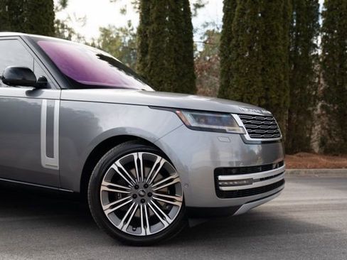 Used 2023 Land Rover Range Rover Long Wheelbase Autobiography AWD/4WD image 8