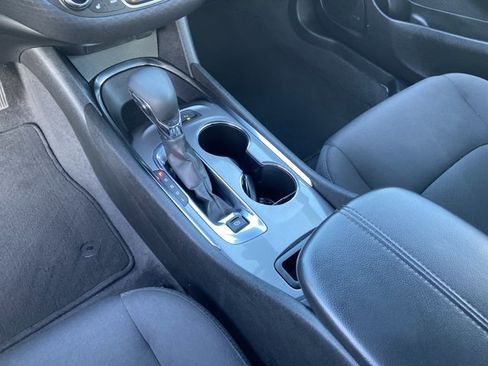 Used 2024 Chevrolet Malibu LT image 38