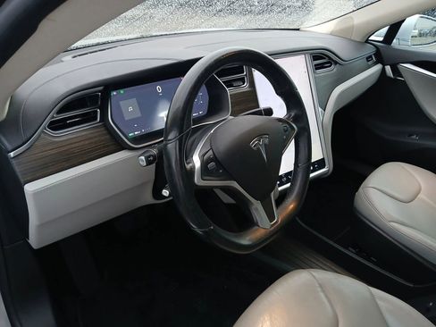 Used 2015 Tesla Model S 60 image 7
