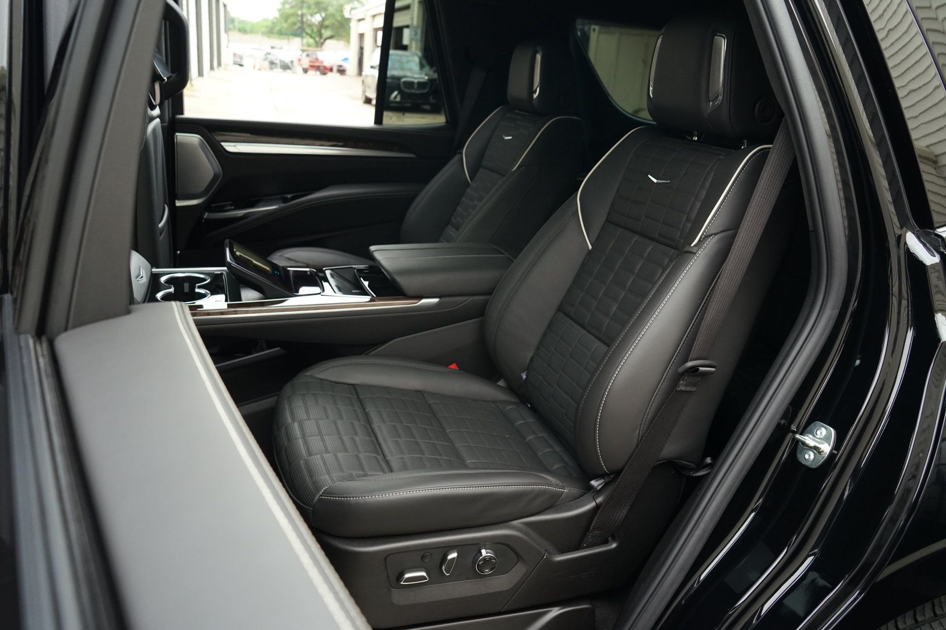 Used 2026 Cadillac Escalade Platinum Sport AWD/4WD image 20