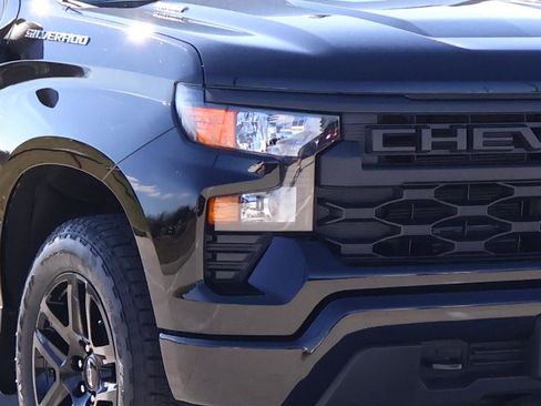 Used 2025 Chevrolet Silverado 1500 Custom w/ Turbomax Blackout Package image 7