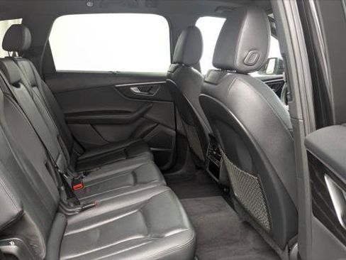 Used 2023 Audi Q7 3.0T Prestige w/ Prestige Package AWD/4WD image 21