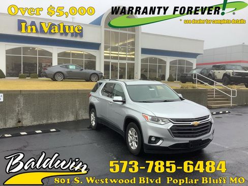 Used 2018 Chevrolet Traverse LT image 1