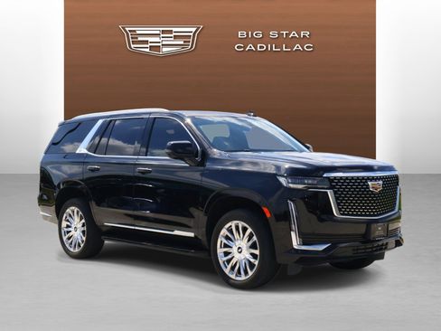 Used 2024 Cadillac Escalade Premium Luxury AWD/4WD image 7