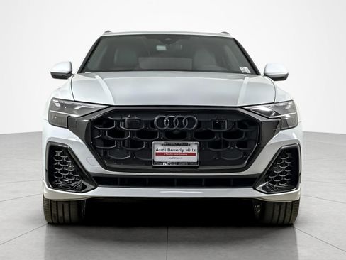 Used 2024 Audi Q8 Premium Plus w/ Premium Plus Package image 8