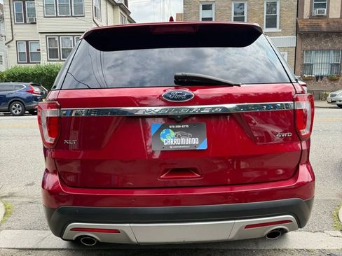 Used 2016 Ford Explorer XLT w/ Equipment Group 202A AWD/4WD image 5