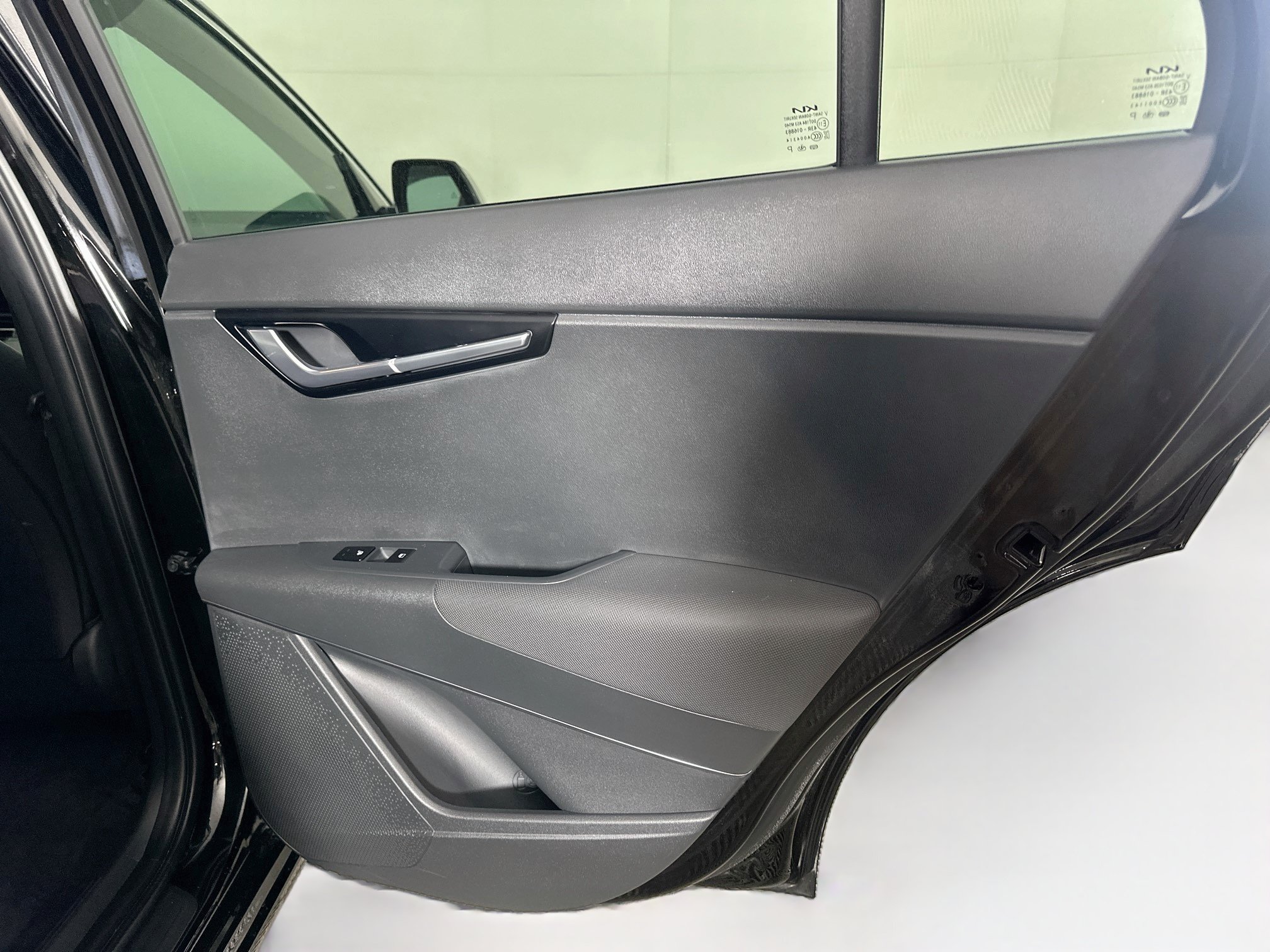 Used 2024 Kia Niro Wind w/ Wind Preserve Package FWD image 31