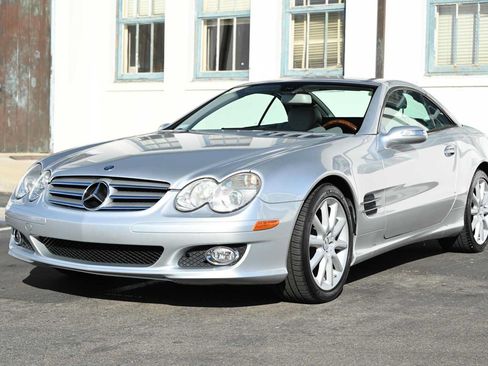Used 2007 Mercedes-Benz SL 550 image 8