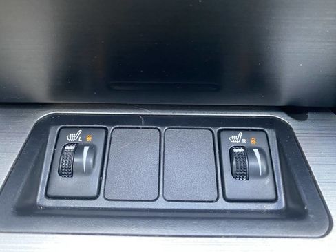 Used 2013 Toyota Camry SE image 31