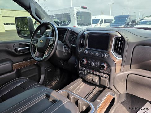 Used 2022 Chevrolet Silverado 2500 High Country w/ Z71 Off-Road Package AWD/4WD image 14