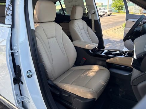 New 2026 Buick Envision Preferred AWD/4WD image 40
