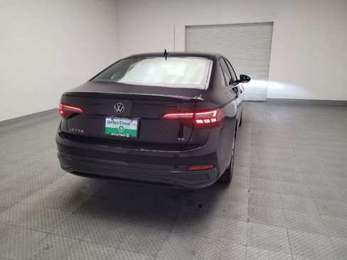 Used 2024 Volkswagen Jetta SE FWD image 7