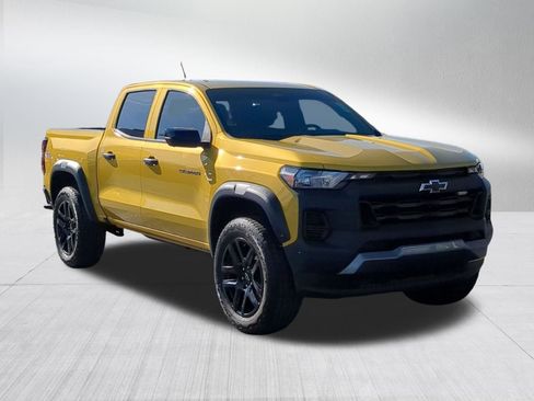 Certified 2023 Chevrolet Colorado Trail Boss w/ Technology Package image 7