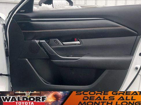 Used 2025 MAZDA CX-50 AWD 2.5 Hybrid w/ Premium Pkg image 29