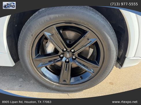 Used 2019 Audi Q8 Premium w/ Convenience Package AWD/4WD image 11